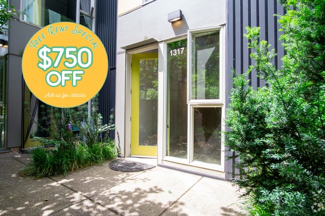 Building Photo - *FREE RENT* Sellwood-Great Modern Studio w... Unit 1317 Rental