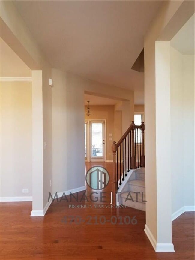 Photo - Beautiful 5BR/4BA Home in Just 5 Min from MALL OF GA