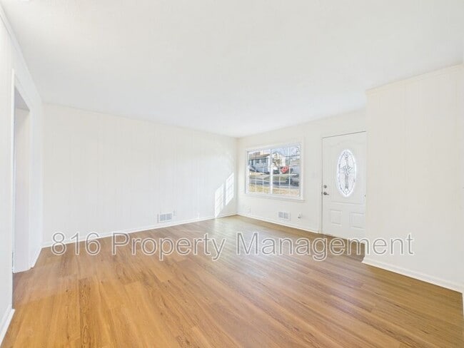 Photo - 6202 E 150th Terrace