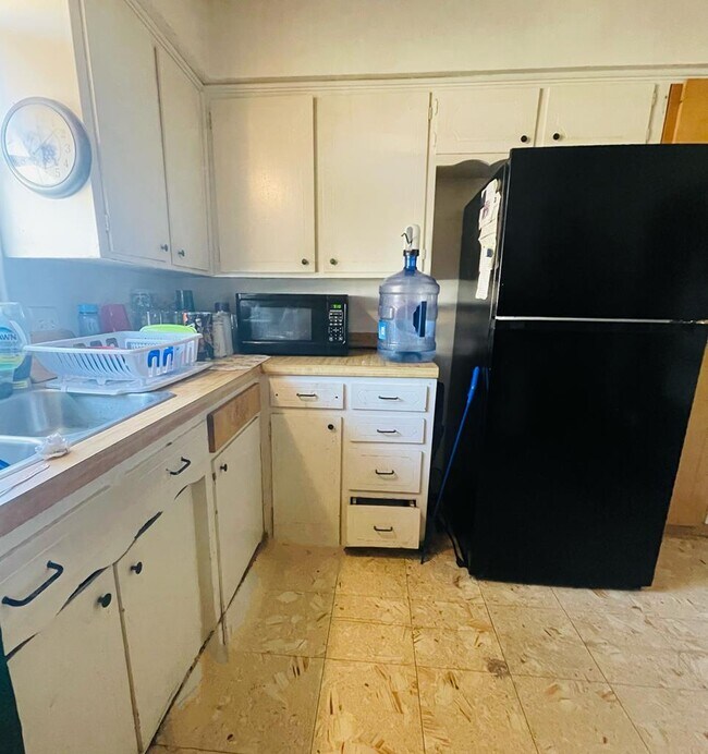 Photo - 1409 E 23rd St