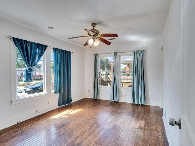 Photo - 5224 Bernardo De Galvez Ave