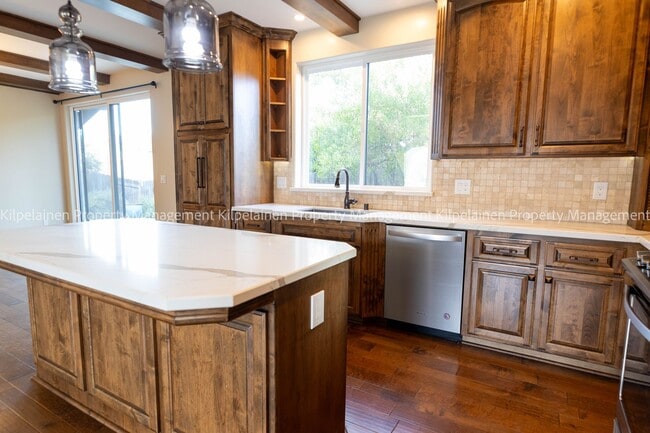 Photo - 125 Finnians Way