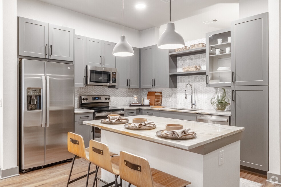 1BR, 1BA - 797SF - Kitchen