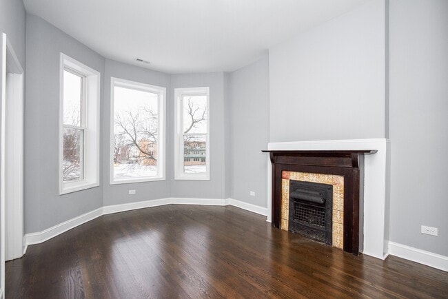 Photo - 7322 S Langley Ave Unit 2