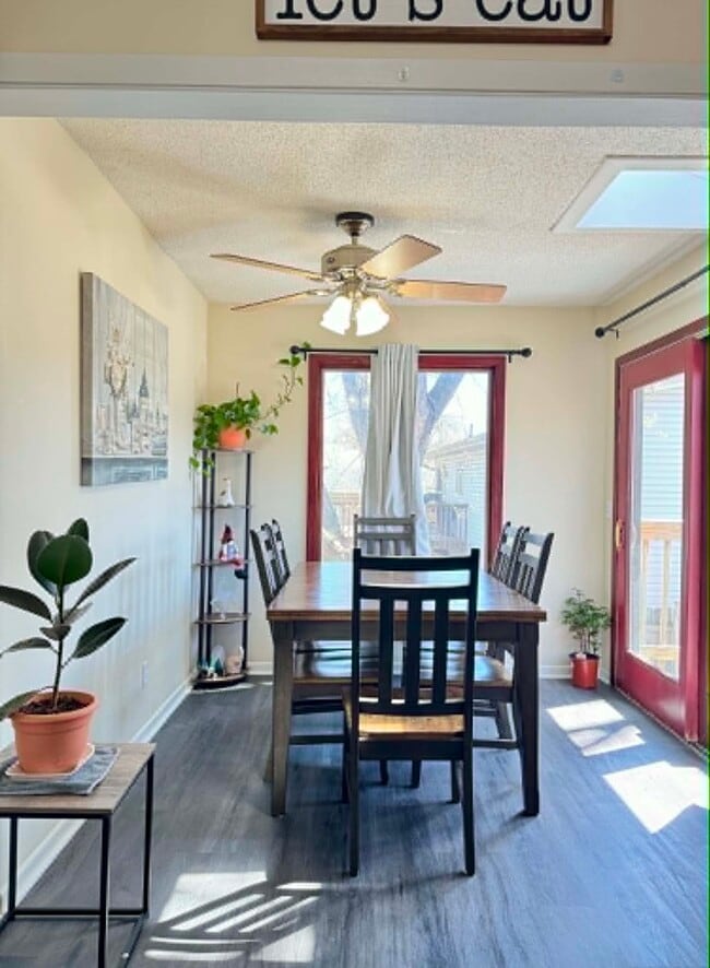 Photo - 7417 Meadowwood Dr