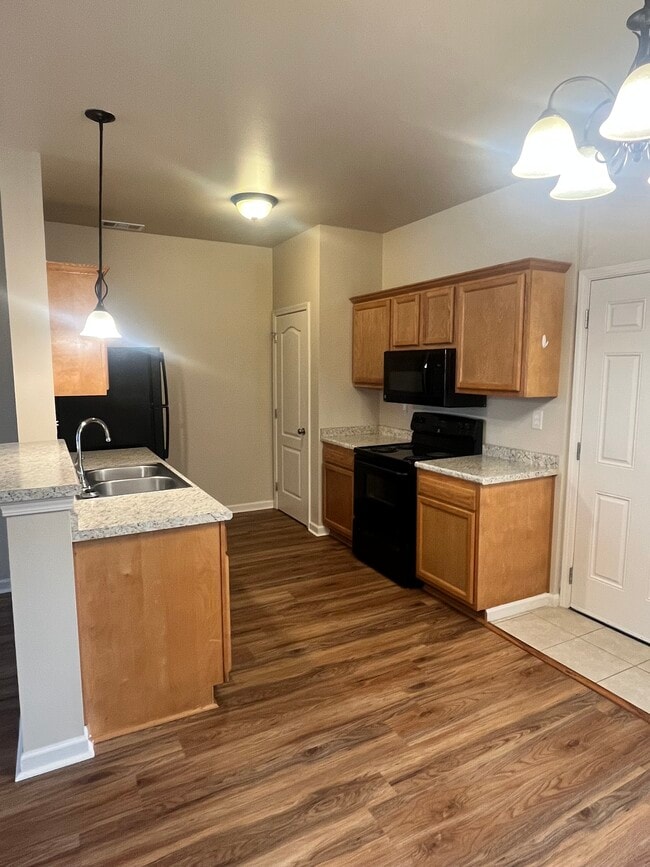 Photo - 202 Bella Sera Ln