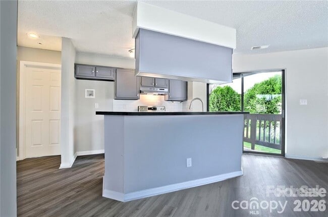 Photo - 8121 Cedar Glen Dr