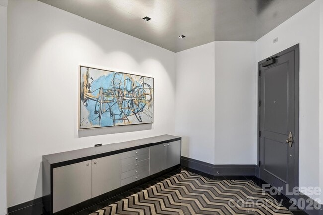 229 N Church St Unit 304