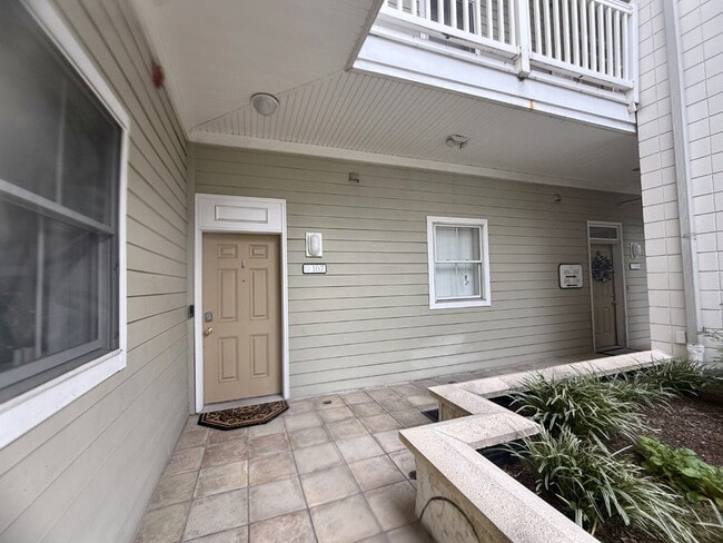 Photo - "Coastal Comfort: Spacious 2-Bedroom Condo Retreat in Virginia Beach" Unit 107