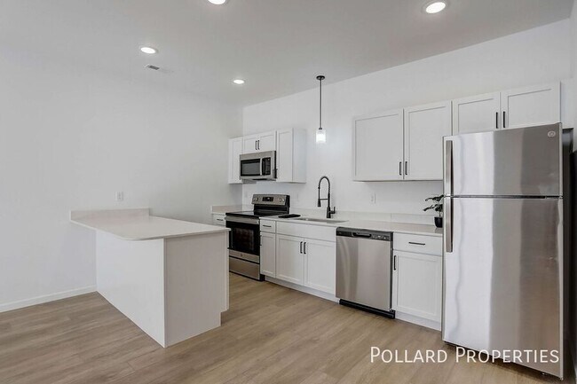 Photo - 901 Parkview Dr Unit 901