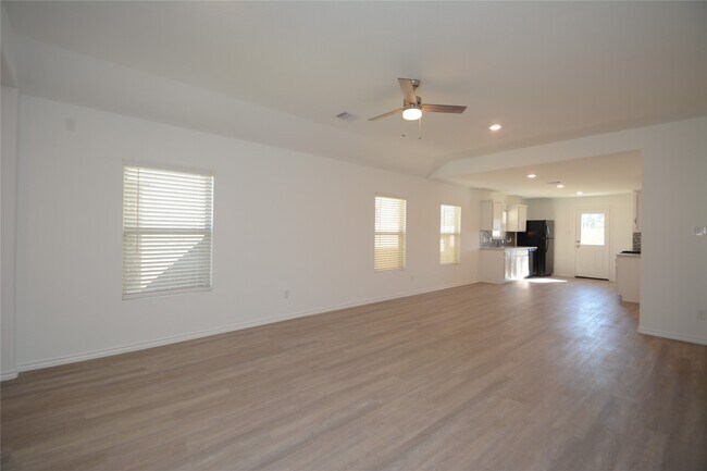 Photo - 1319 Winding Willow Dr