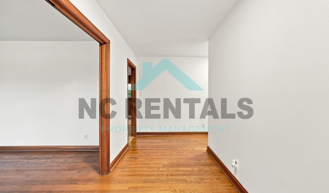 Photo - 3210 Garden Rd