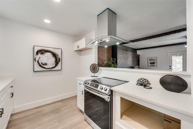 Photo - 15827 El Estado Dr