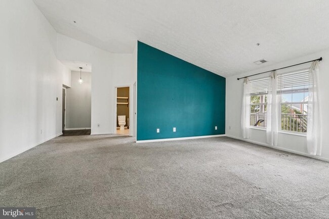 Photo - 2444 Blue Spring Ct Unit 303