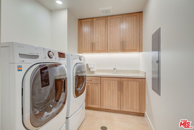17325 Castellammare Dr Unit 501