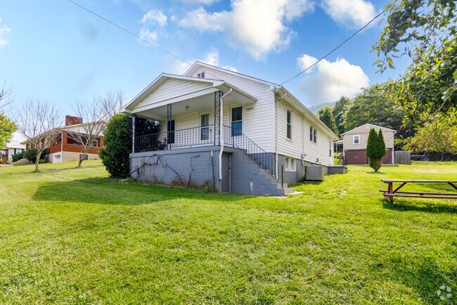 Building Photo - 4467 Yellow Mountain Rd Rental