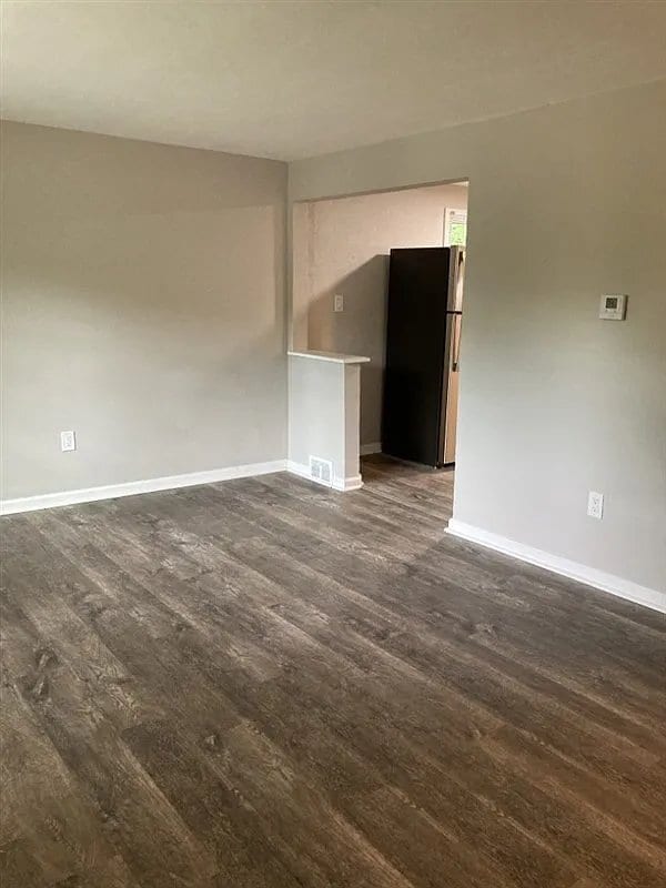 Photo - 401 Johnston Rd