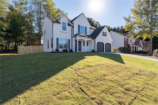 Photo - 2871 Belfaire Lake Dr