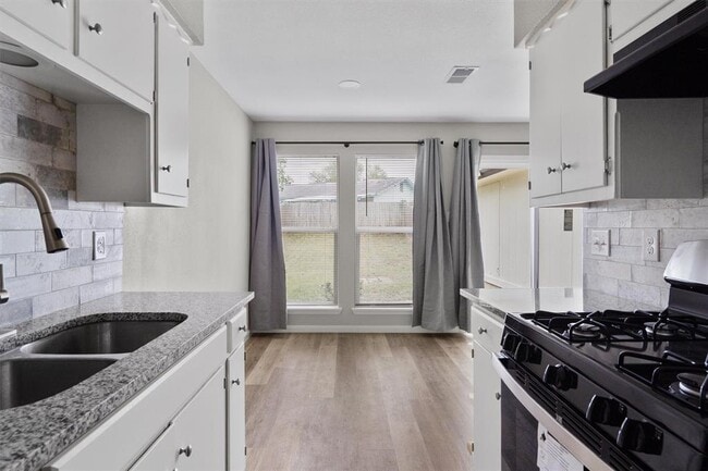 Photo - 701 Ramble Ln