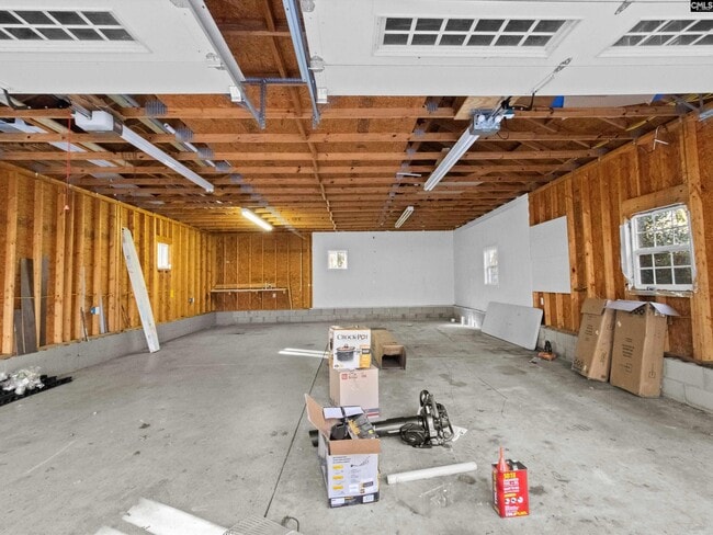 Photo - 42 Halton Ct