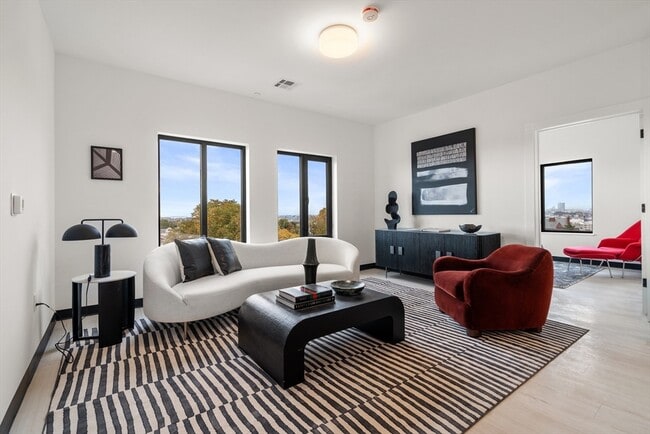 Photo - 600 Broadway Unidad 602