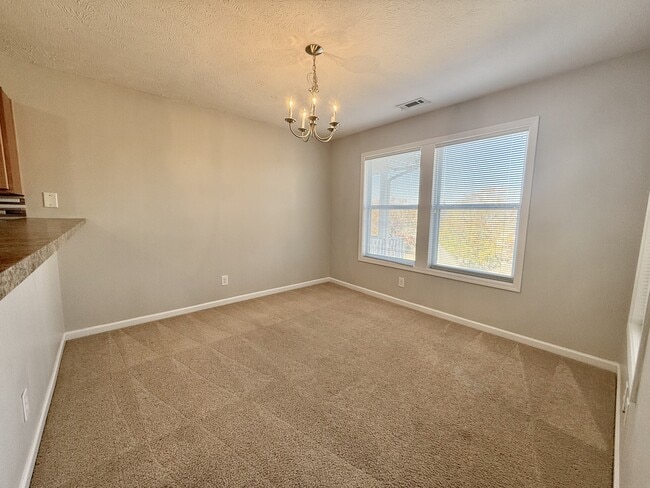 Photo - 1006 Brookhollow Dr