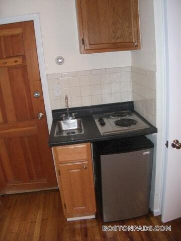 51 S Huntington Ave Unidad 104