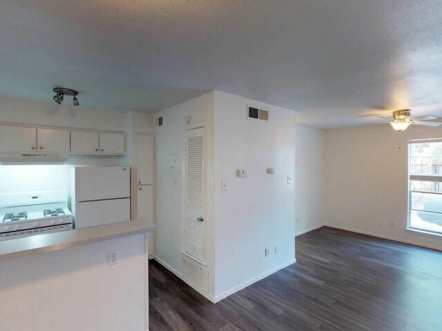 305 Flats