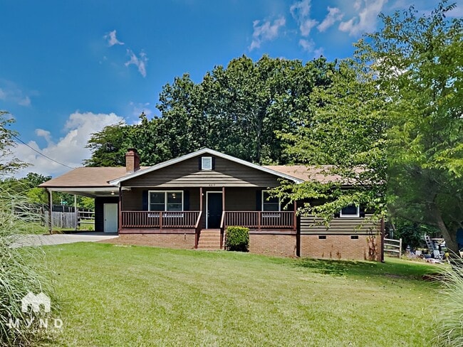 Building Photo - 4317 Freeport Dr