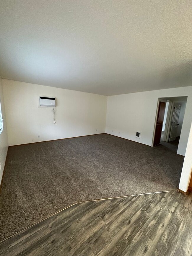 Photo - ScreenFirstStrike Unidad Screen402