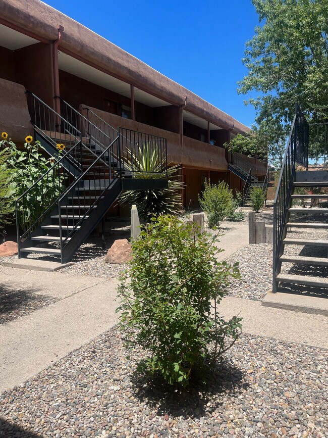 Photo - Aztec Manor