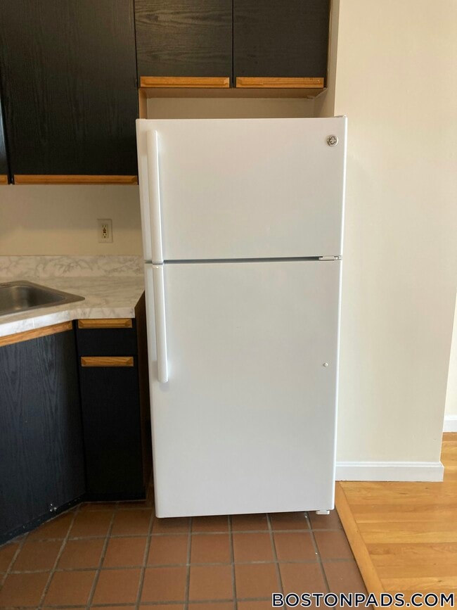 Photo - 81 Essex St Unit 75