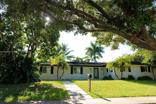 Photo - 14941 SW 87th Ave