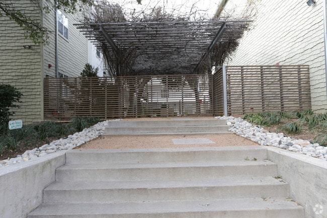 Photo - The Colonnade on Cole