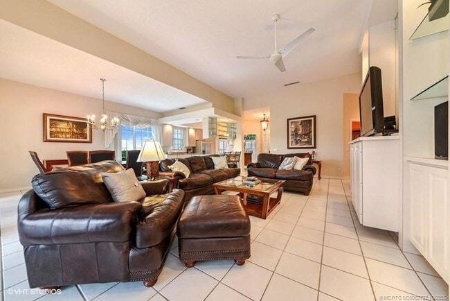 Photo - 8073 SE Double Tree Dr