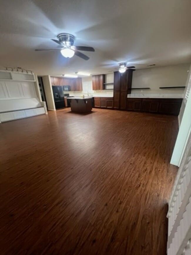 Photo - ? Move-In Ready Lennar Home with Solar! ?