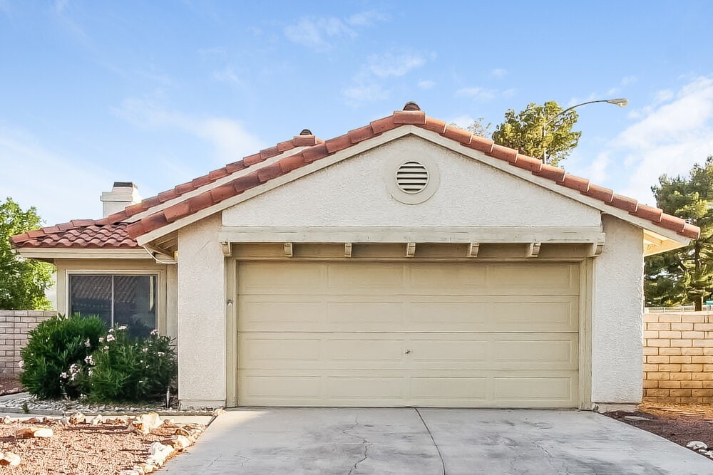 Photo - 601 Freeburg Pl