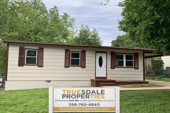 Photo - 3-Bedroom Home with Outdoor Entertaining Patio