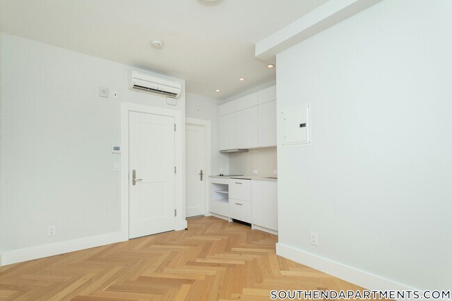 Photo - 461 Massachusetts Ave Unidad 10