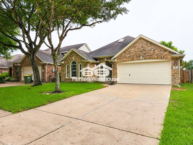 Building Photo - 11902 White Water Bay Dr