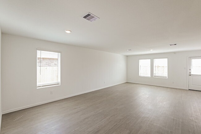 Photo - 452 San Miguel Crk Dr