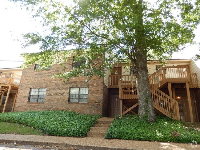 Building Photo - 1104 Greentree Ct Rental