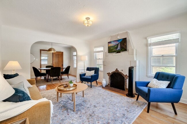 Photo - "Fully Furnished Monthly Rental - Newly Re... Unit Upper