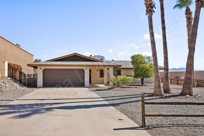 Building Photo - QUAINT 3 BEDROOM HOME