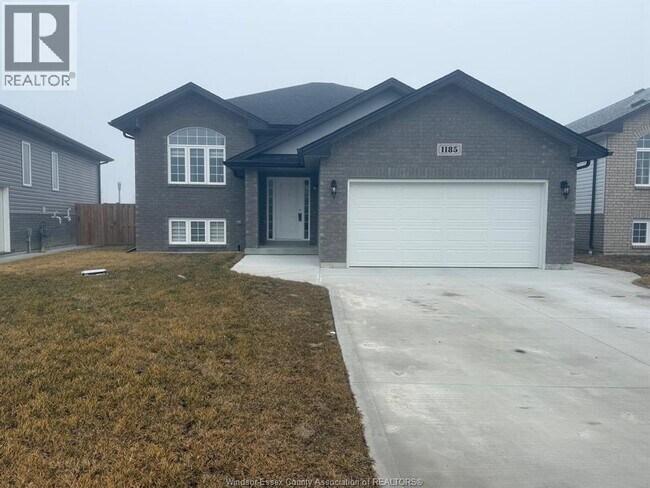 Photo - 1185 Aspen Ridge Cres