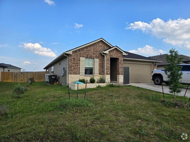 Building Photo - 116 Lily Pond Trl Rental