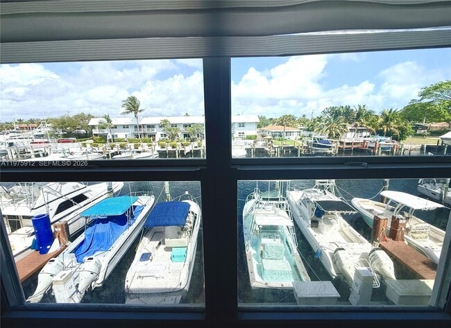 Photo - 2533 NE 15th St