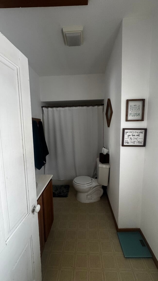 Photo - 246 W Main St