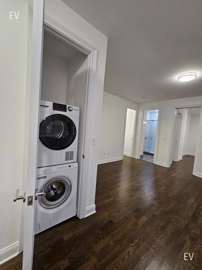 Photo - 200 W 58th St Unit 4C