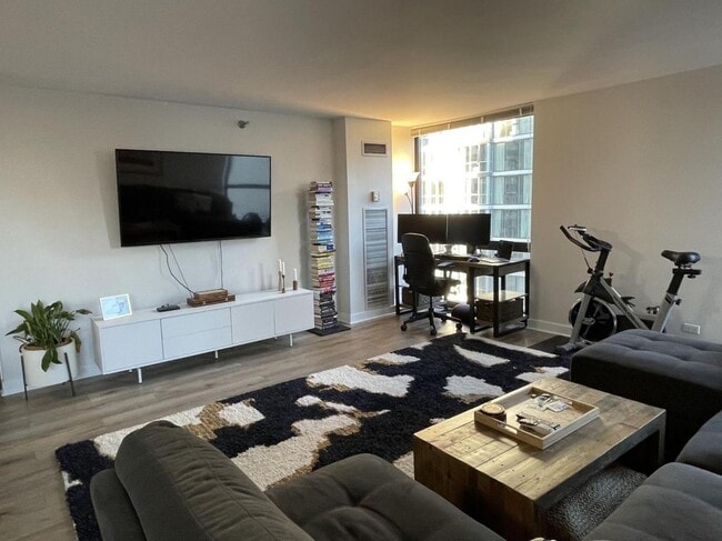 Photo - 70 W Huron St Unit 12